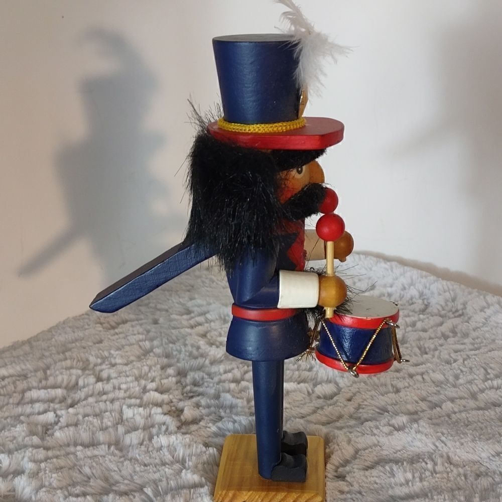 Kurt S Adler Wooden Nutcracker - Picture 4 of 8